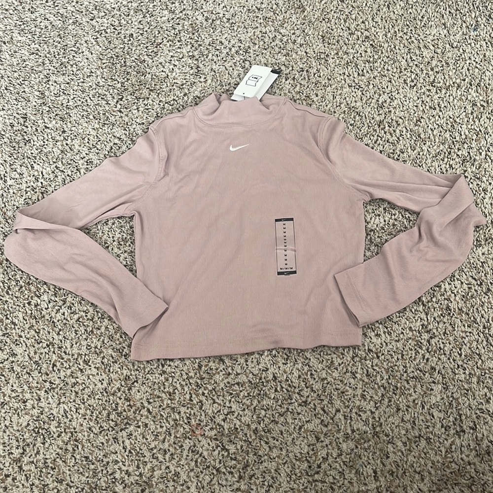 Nike Sportswear Collection Essentials Women's Long-Sleeve Mock Top
